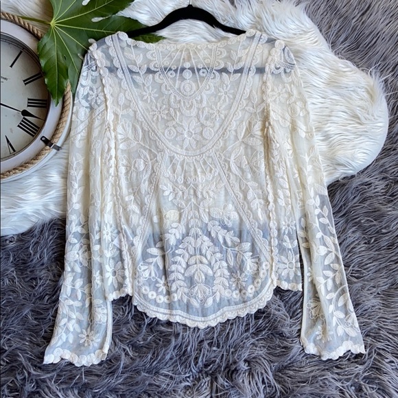 REWIND Sheer Lace Embroidered Bell Sleeve Top 🔴 - Picture 12 of 14